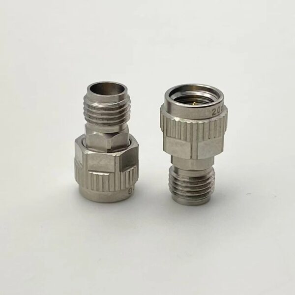 2.92 mm fixed coaxial attenuator DC to 40 GHz, 2 W, male to female 2.92 mm fixed coaxial attenuator DC to 40 GHz, 2 W, male to female