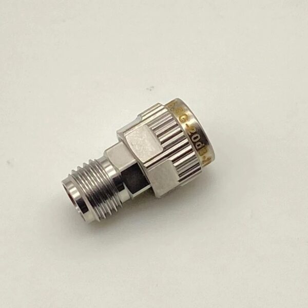 3.5 mm fixed coaxial attenuator DC to 26.5 GHz, 2 W, male to female